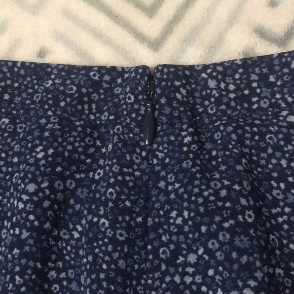 Michael Kors Blue Floral Skirt - Picture 3 of 4